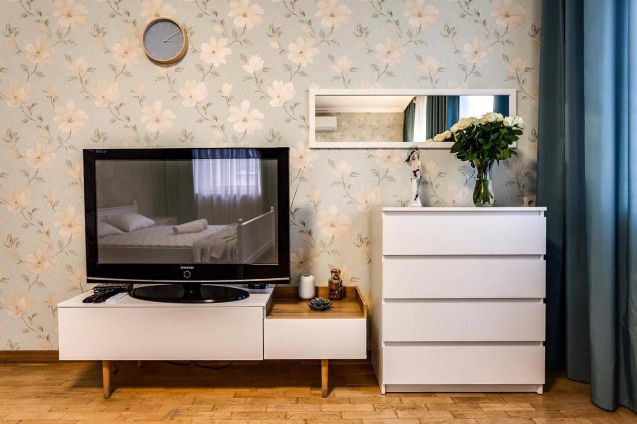 Apartamenty On Knyazya Romana Lviv Dış mekan fotoğraf